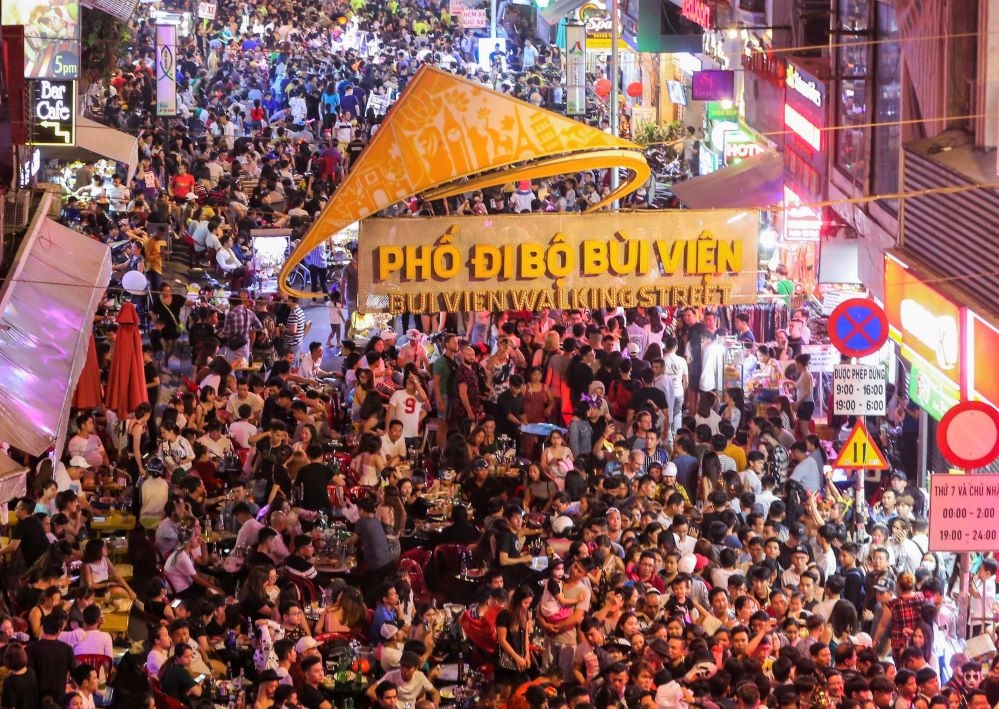 Thủ tướng cho phép thí điểm kéo dài thời gian tổ chức hoạt động dịch vụ ban đêm đến 6 giờ sáng (Ảnh minh họa: Internet)