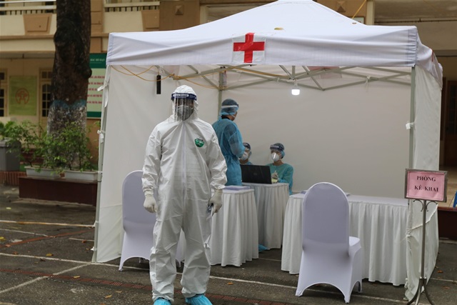 Hà Nội: Hoàn thành test nhanh hơn 21.000 người về từ Đà Nẵng trước 1/8.