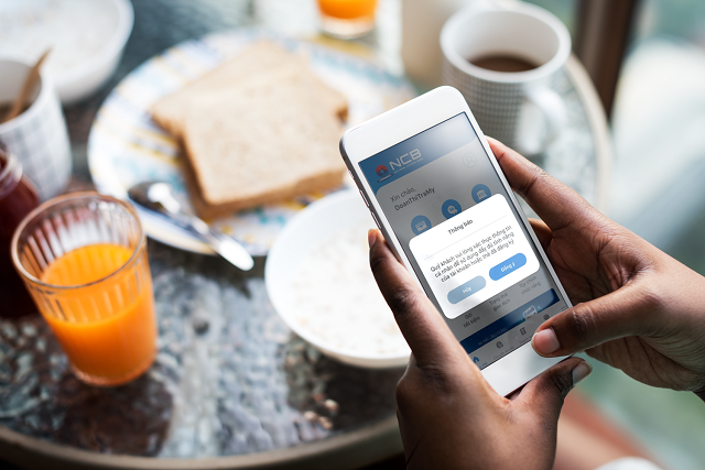 Khách hàng mở tài khoản trực tuyến bằng NCB iziMobile