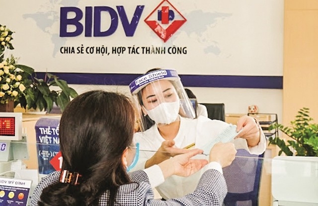 Dịch Covid -19 quay trở lại sẽ khiến lợi nhuận của các ngân hàng tiếp tục suy giảm trong 6 tháng cuối năm.