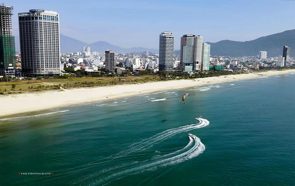 Việc cho phép tổ chức, cá nhân người nước ngoài mua BĐS du lịch tạo Việt Nam là một trong những hình thức xuất khẩu BĐS tại chỗ.