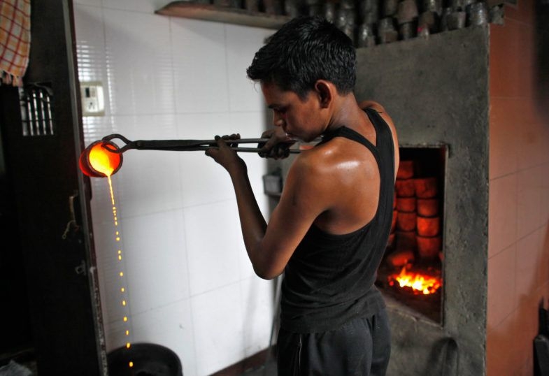 9. Ấn Độ - 654,9 tấn Dự trữ vàng chính thức tính theo euro: 33,4 tỷ euro Tỷ trọng vàng trong dự trữ ngoại hối của đất nước: 7,5%Siddiqui / Reuters