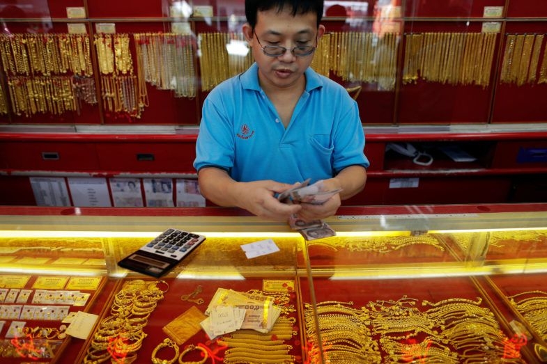 6. Trung Quốc - 1.948,3 tấn Dự trữ vàng chính thức tính theo euro: 99,36 tỷ euro Tỷ trọng vàng trong dự trữ ngoại hối của đất nước: 3,4%Damir Sagolj / Reuters