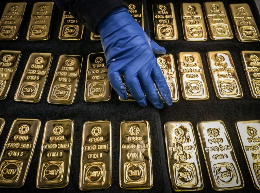 3. Ý - 2.451,8 tấn Dự trữ vàng chính thức tính bằng euro: 125,04 tỷ euro Tỷ trọng vàng trong dự trữ ngoại hối của đất nước: 70,8%David Gray / Bloomberg, Getty Images