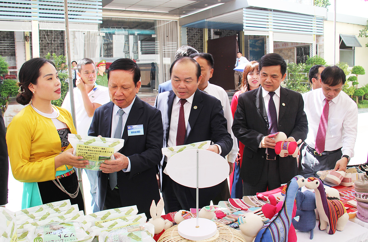 Bí thư Tỉnh uỷ Hoà Bình