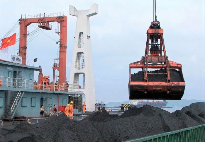 Dự kiến lượng than nhập khẩu trong năm 2020 có thể lên tới 62 triệu tấn, trong khi kế hoạch ban đầu tối đa chỉ là 39,4 triệu tấn.