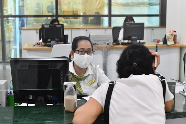 Trong 6 tháng đầu năm, nguồn vốn giá rẻ tại nhiều nhà băng giảm mạnh.