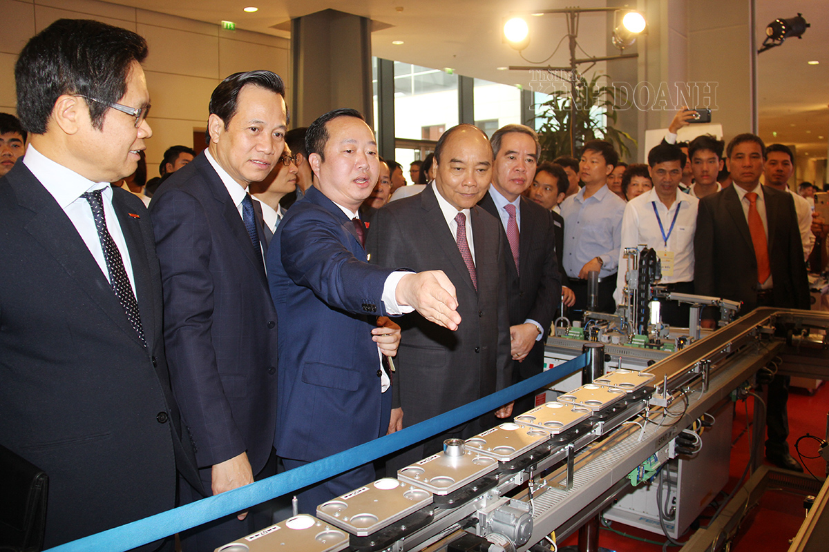 Thủ tướng Nguyễn Xuân Phúc khẳng định, việc tổ chức các cuộc thi, triển lãm về giáo dục nghề nghiệp sẽ từng bước giúp cho GDNN đáp ứng được yêu cầu của xã hôi, nhất là đối với lĩnh vực công nghệ cao.