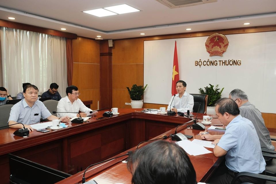 Bộ Công Thương họp bàn về việc sửa cơ cấu biểu giá bán lẻ điện