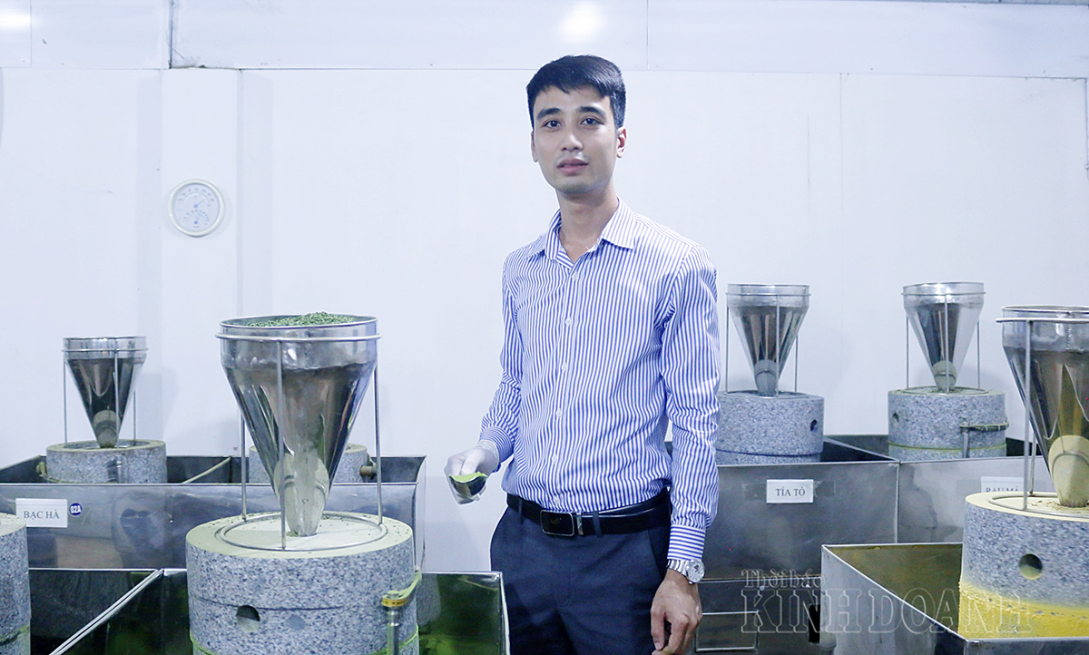 Anh Trần Quý Nam chủ cơ sở sản xuất bột rau củ nguyên chất