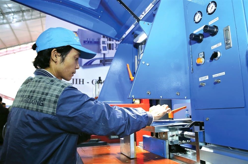 Trung bình mỗi tháng có gần 15,2 nghìn doanh nghiệp thành lập mới và quay trở lại hoạt động