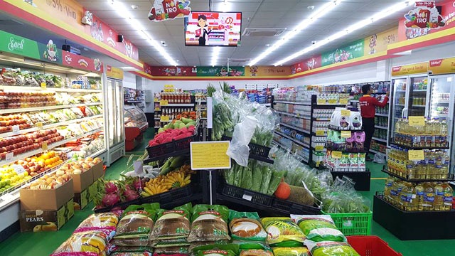 VinMart có hàng ngàn mặt hàng, đáp ứng được mọi nhu cầu mua sắm tiêu dùng và thực phẩm cho các bữa ăn gia đình.