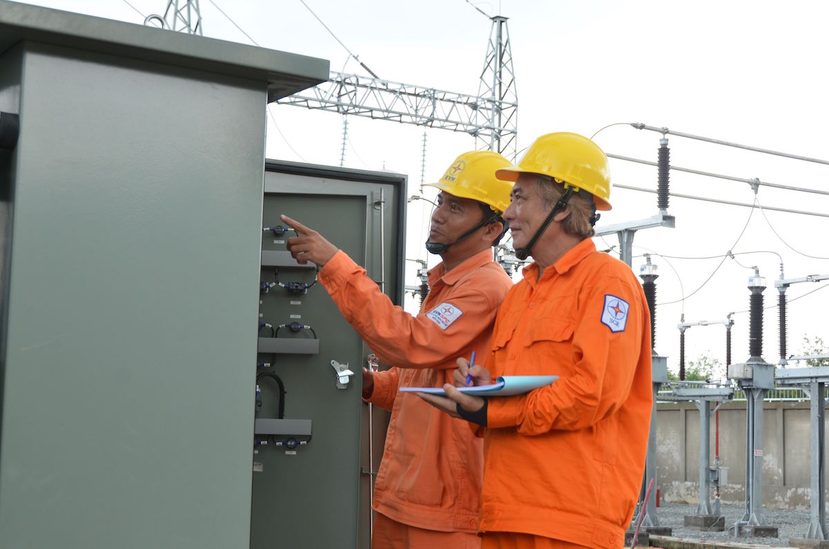 Hoàn thiện giá bán buôn và bán lẻ điện đảm bảo các nguyên tắc của cơ chế thị trường.