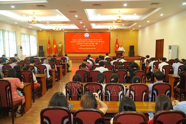 Toàn thể cán bộ, viên chức, người lao động của Liên minh HTX Việt Nam quyết tâm hưởng ứng phong trào thi đua do Chủ tịch Nguyễn Ngọc Bảo phát động.