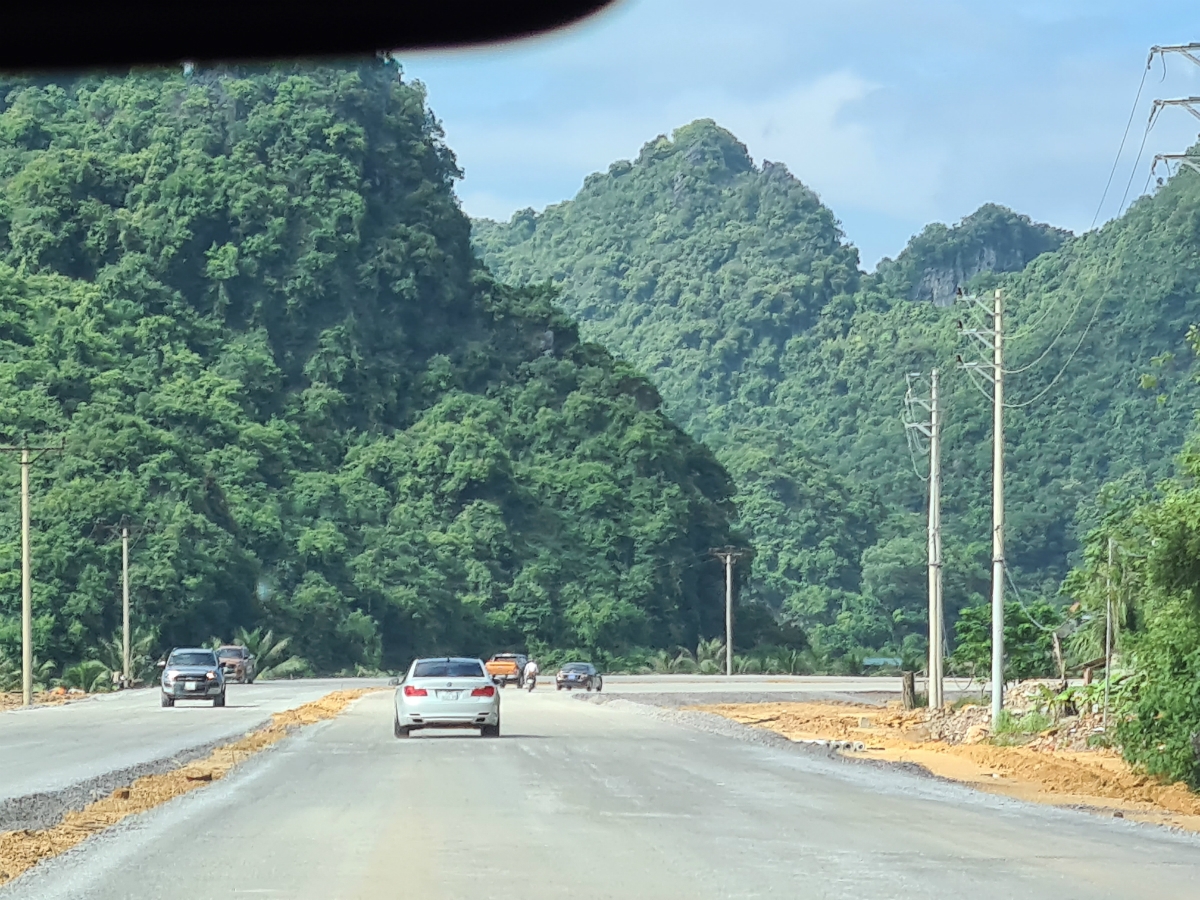 Với phong cảnh quyến rũ sẽ được Vingroup đầu tư thành khu vực du lịch, dịch vụ bậc nhất Đông Nam Á