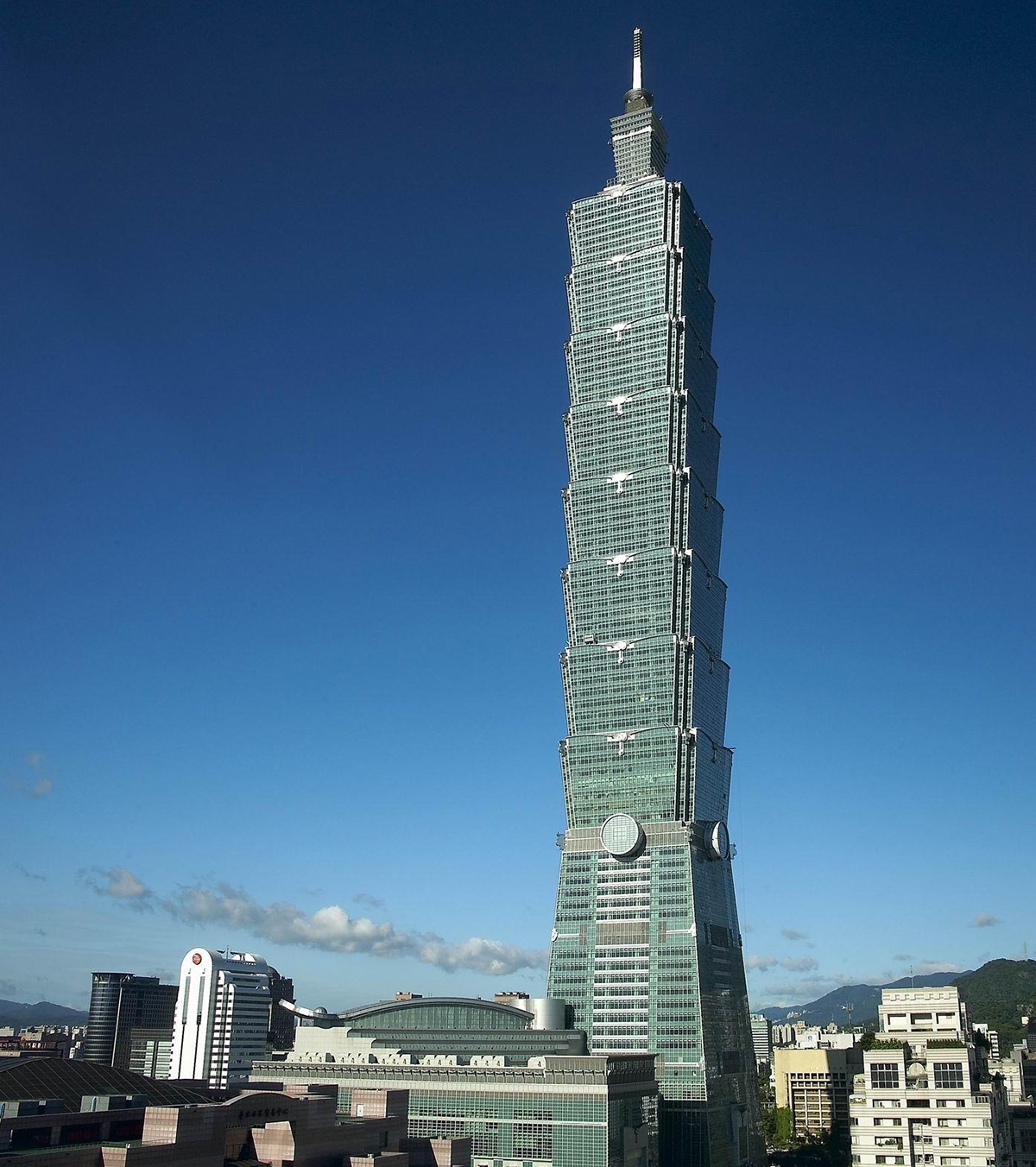10. TAIPEI 101 Chiều cao: 508 mét Tầng: 101 Địa điểm: Đài Bắc, Đài Loan Ngày hoàn thành: 2004