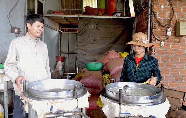 Sản xuất dầu Sachi ở HTX Nông-Lâm nghiệp Hoài Trương Chư Sê.