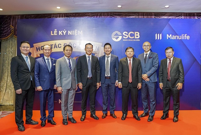 SCB và Manulife kỷ niệm 5 năm hợp tác độc quyền