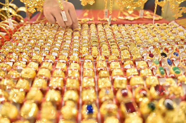 Giá vàng trong nước đang cao hơn giá vàng thế giới 3,7 triệu đồng/lượng. (Ảnh: Int)