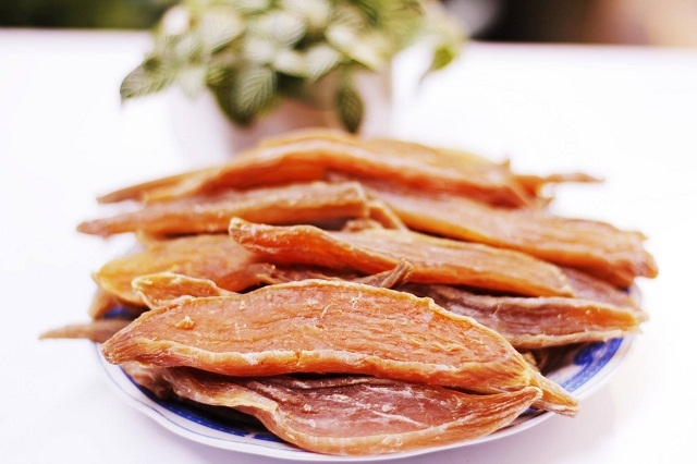 Khoai deo đã trở thành sản phẩm hàng hóa có giá trị kinh tế cao tại xã Hải Ninh.