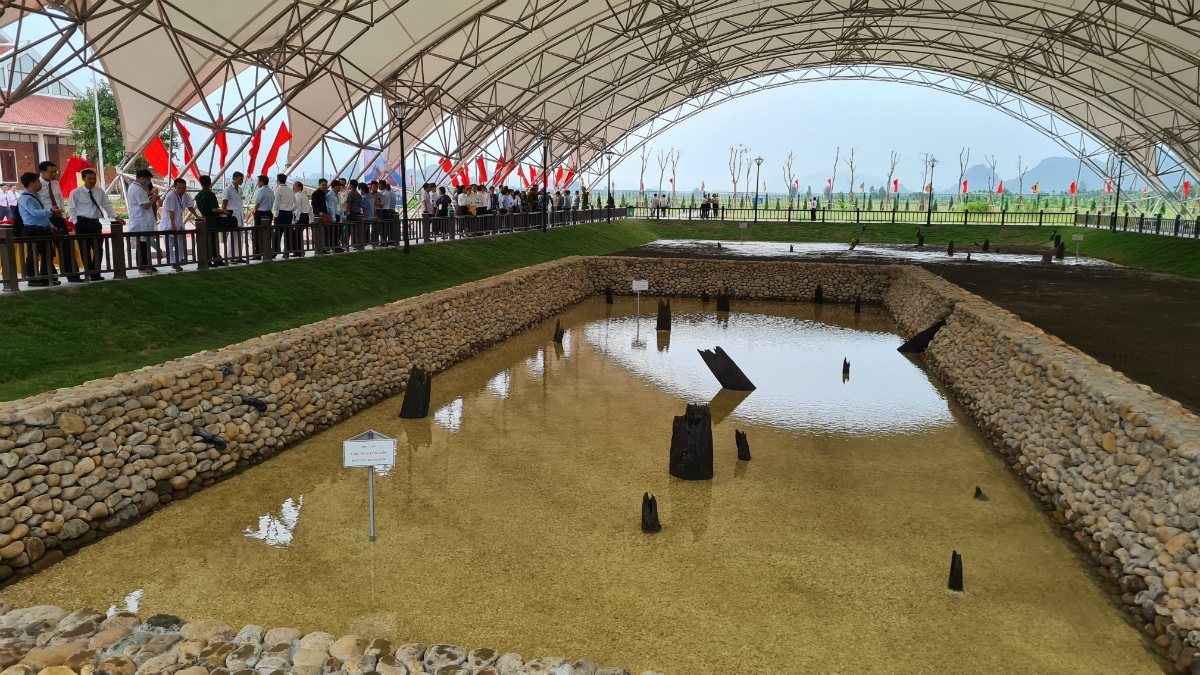 Bãi cọc Cao Quỳ phát lộ và được bảo tồn.