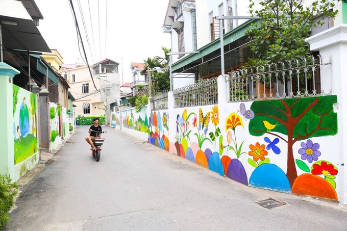 Những con đường “bích họa” rực rỡ sắc màu, đường thôn ngõ xóm được bê tông hóa 100% phẳng lì