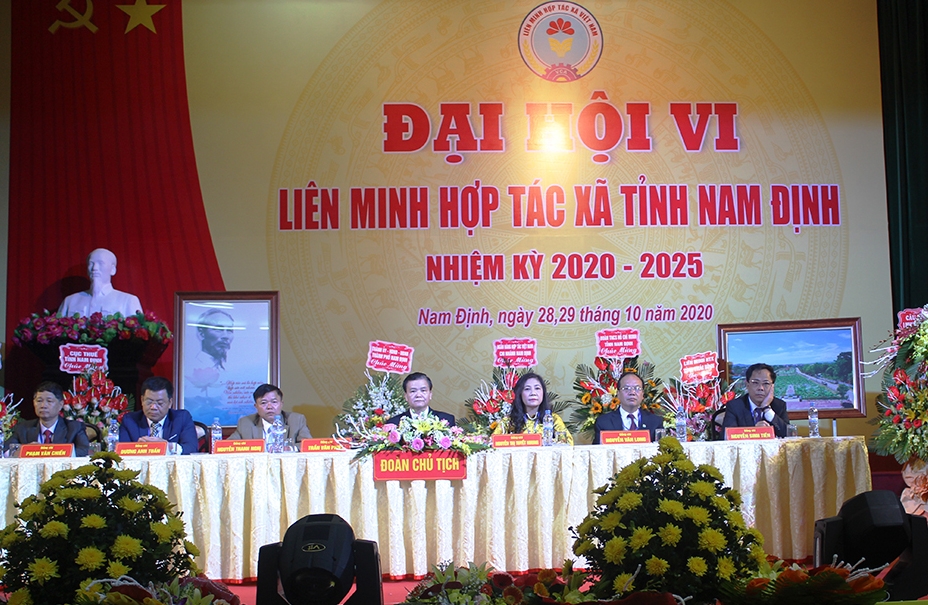 Trong nhiệm kỳ 2020 - 2025, Liên minh HTX tỉnh Nam Định sẽ tiếp tục hỗ trợ, nâng cao hiệu quả hoạt động của HTX theo hướng nâng cao chất lượng, đẩy mạnh ứng dụng khoa học công nghệ cao vào sản xuất.