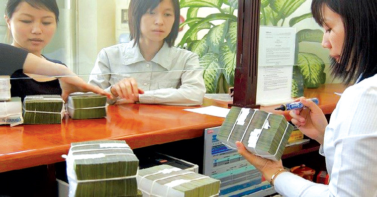 Ngân hàng phòng thủ nợ xấu, doanh nghiệp nhỏ và vừa khó vay vốn (Ảnh: Int)