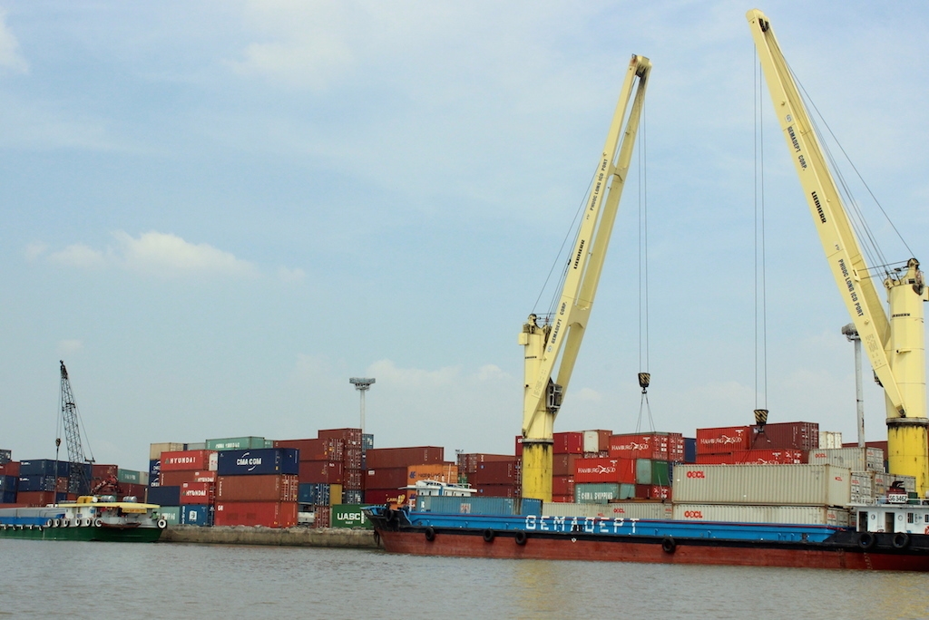 Điểm sáng của khối nội là tăng đầu tư và kho vận và logistics ở Tp.HCM.