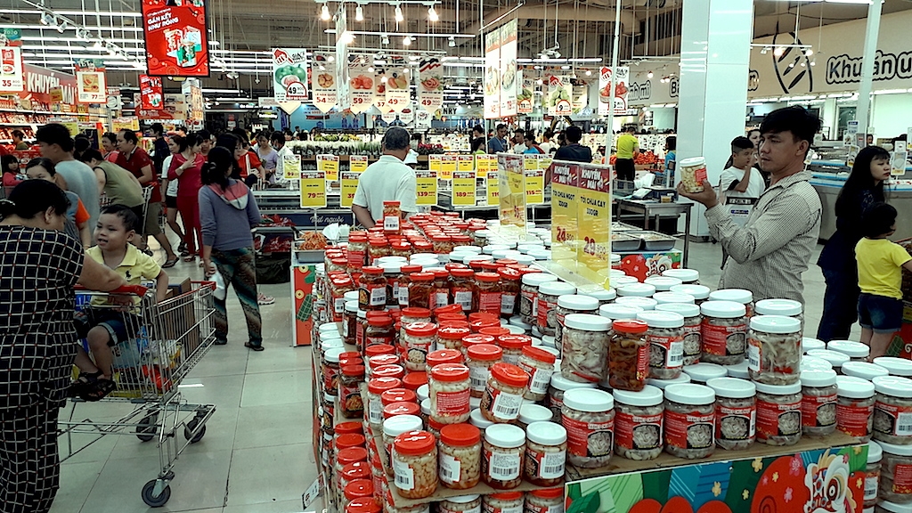 Các nhà bán lẻ khối nội lẫn khối ngoại không giấu tham vọng mở rộng hệ thống trong thời gian tới.