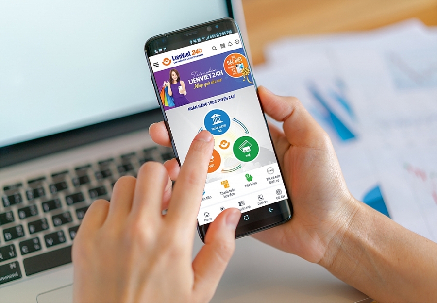 Các ngân hàng đang tăng cường bảo mật trước rủi ro an ninh mạng. (Ảnh: LVB)