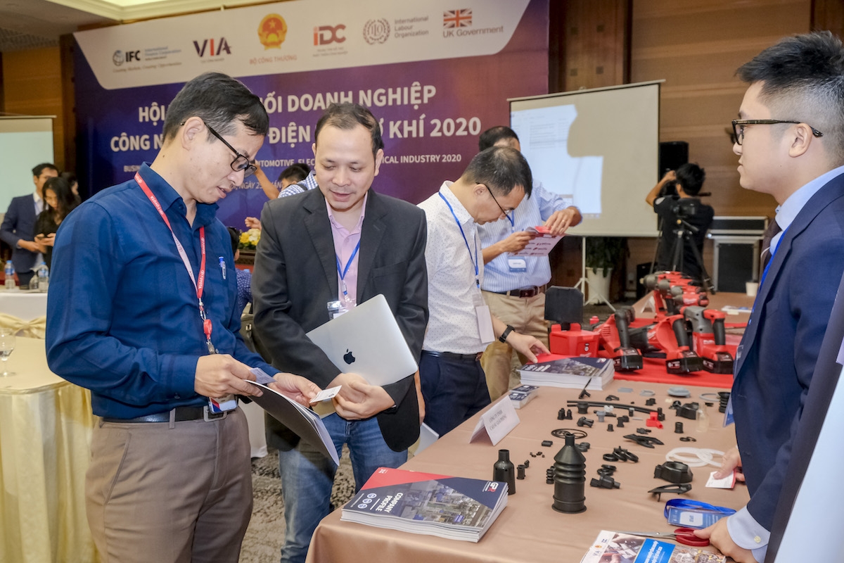 Tăng cường kết nối giữa DN CNHT trong nước với các tập đoàn đa quốc gia.