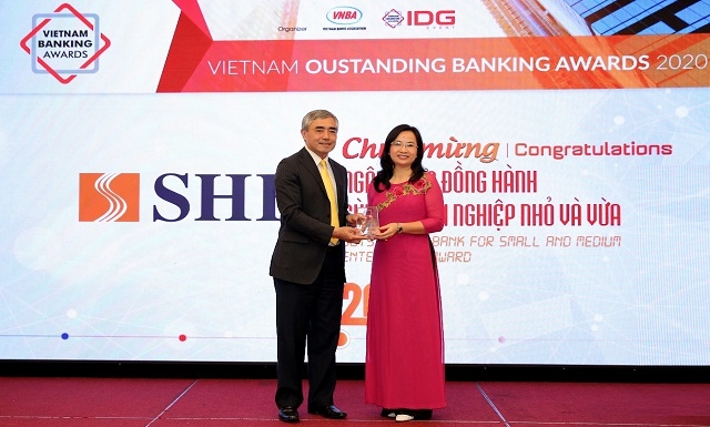 Giải thưởng “Ngân hàng đồng hành cùng doanh nghiệp nhỏ và vừa” đã khẳng định chất lượng dịch vụ, uy tín, vị thế hàng đầu của SHB với triết lý là người đồng hành tận tâm trên từng chặng đường phát triển của doanh nghiệp