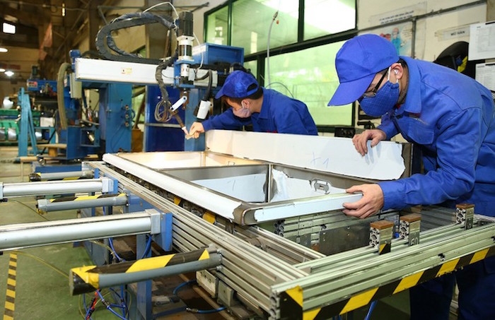 Dịch COVID-19 vẫn đang tiếp tục ảnh hưởng tới hoạt động của doanh nghiệp (Ảnh: Int)