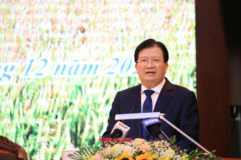 Phó Thủ tướng Trịnh Đình Dũng chủ trì Hội nghị Tổng kết xây dựng nông thôn mới vùng đặc biệt khó khăn.