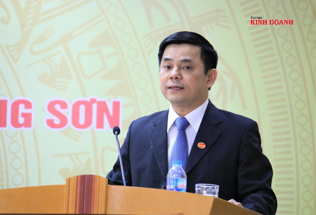 Phó Chủ tịch Liên minh HTX Việt Nam Nguyễn Văn Thịnh biểu dương kết quả đạt được trong nhiệm kỳ vừa qua của Liên minh HTX tỉnh Lạng Sơn trong phát triển KTTT, HTX.