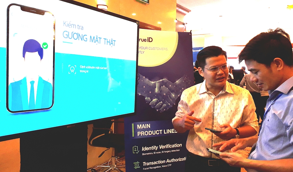 Người tiêu dùng Việt dành sự quan tâm đến những DN ứng dụng công nghệ số.