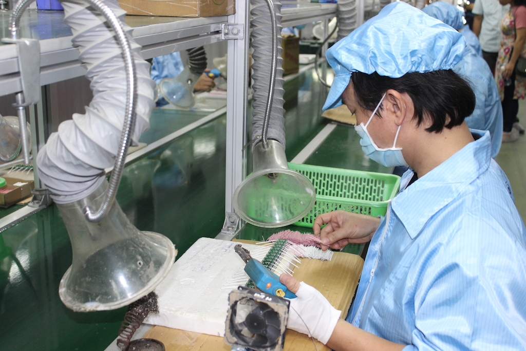 Việc dịch chuyển sản xuất của Apple vào Việt Nam sẽ tạo hiệu ứng tốt thu hút các “đại bàng” công nghệ.