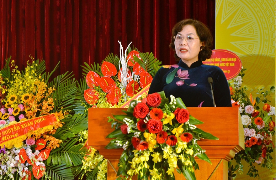 Đồng chí Nguyễn Thị Hồng, Bí thư Ban Cán sự Đảng, Thống đốc NHNN phát biểu tại Hội nghị.