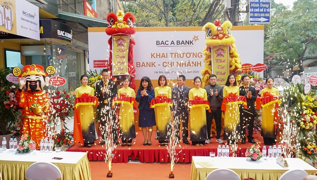Lễ cắt băng khai trương BAC A BANK chi nhánh Thanh Trì.