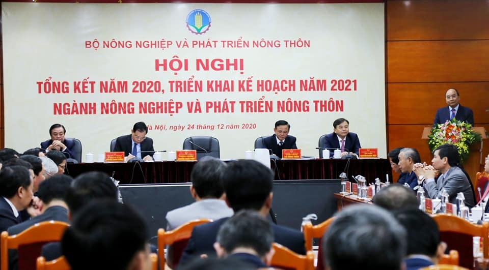 Thủ tướng phát biểu chỉ đạo tại Hội nghị tổng kết ngành NN&PTNT năm 2020.