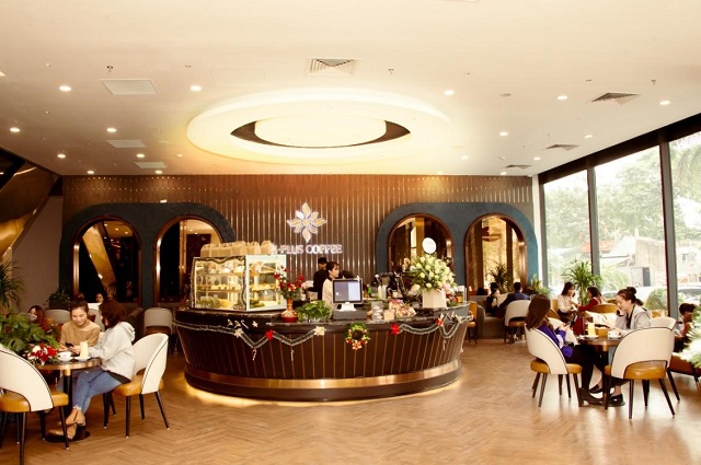 Không gian S-Plus Coffee sang trọng và tinh tế.