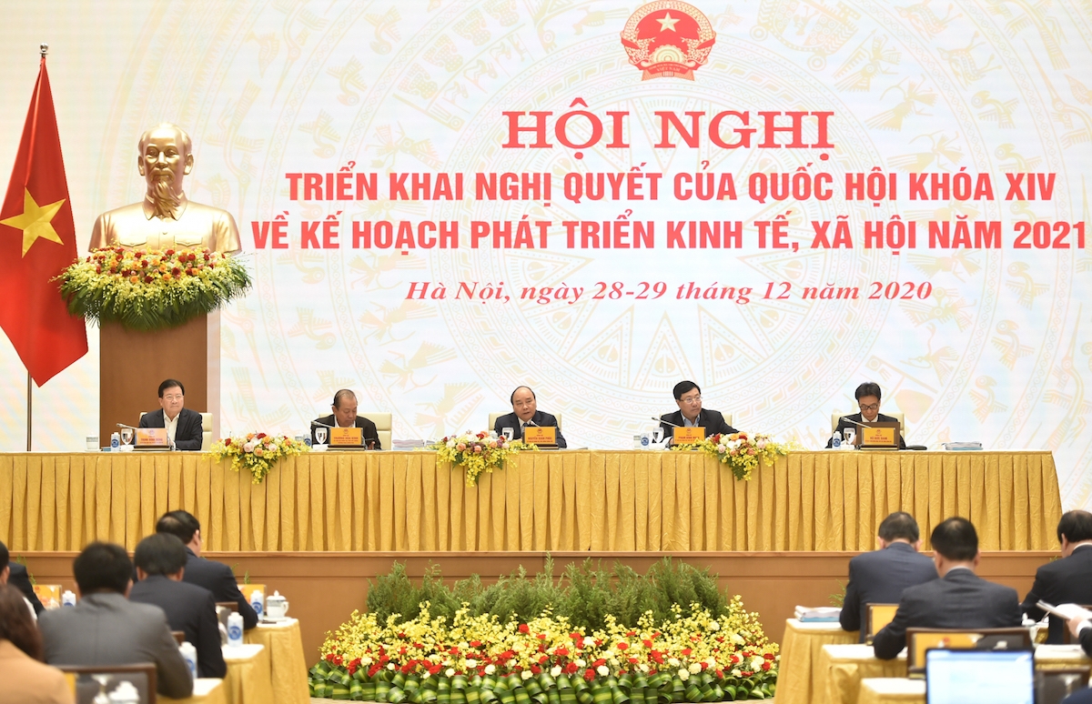 Hội nghị bước sang ngày làm việc thứ 2 với phần tham luận của các Bộ trưởng, thành viên Chính phủ. (Ảnh: VGP)