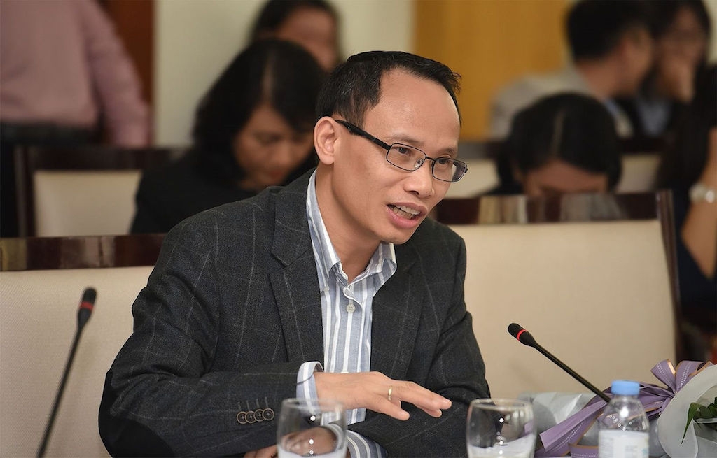 TS.Cấn Văn Lực.