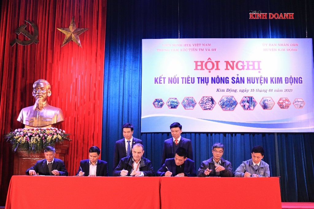 Ký kết ghi nhớ giữa tập đoàn Central Retail với 5 HTX huyện Kim Động.