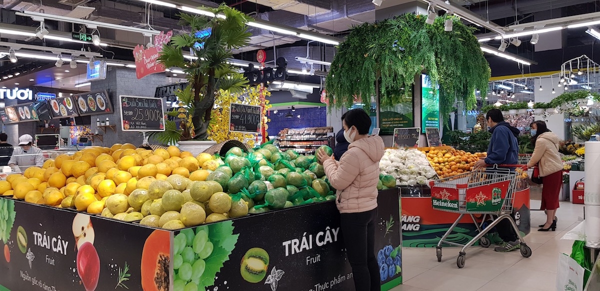 Đại diện các siêu thị khẳng định luôn đủ hàng Tết để phục vụ người dân.