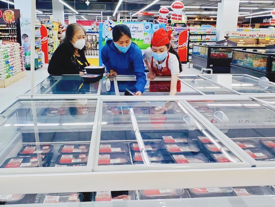 Các doanh nghiệp khẳng định mặt hàng thịt lợn năm nay không lo thiếu hàng.