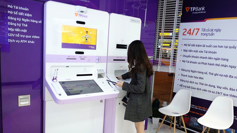 Khoảng 17h15 chiều hôm qua (17/1/2021) một số dịch vụ của ngân hàng TPBank như: giao dịch qua ATM, LiveBank, Internet Banking, Mobile Banking gặp sự cố không thể thực hiện giao dịch.