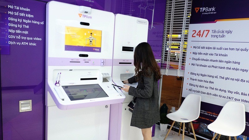 Khoảng 17h15 chiều hôm qua (17/1/2021) một số dịch vụ của ngân hàng TPBank như: giao dịch qua ATM, LiveBank, Internet Banking, Mobile Banking gặp sự cố không thể thực hiện giao dịch.
