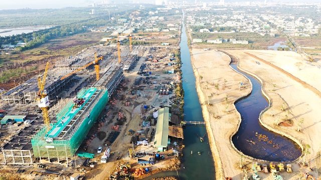 Hình ảnh thực tế những căn nhà phố vườn tại dự án La Vida Residences vừa cất nóc